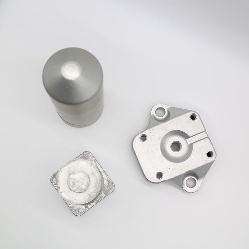 Dienstleistungen für die kundenspezifische Schmiede von Anodisierungswerkzeugen aus Aluminium und Messingstahl