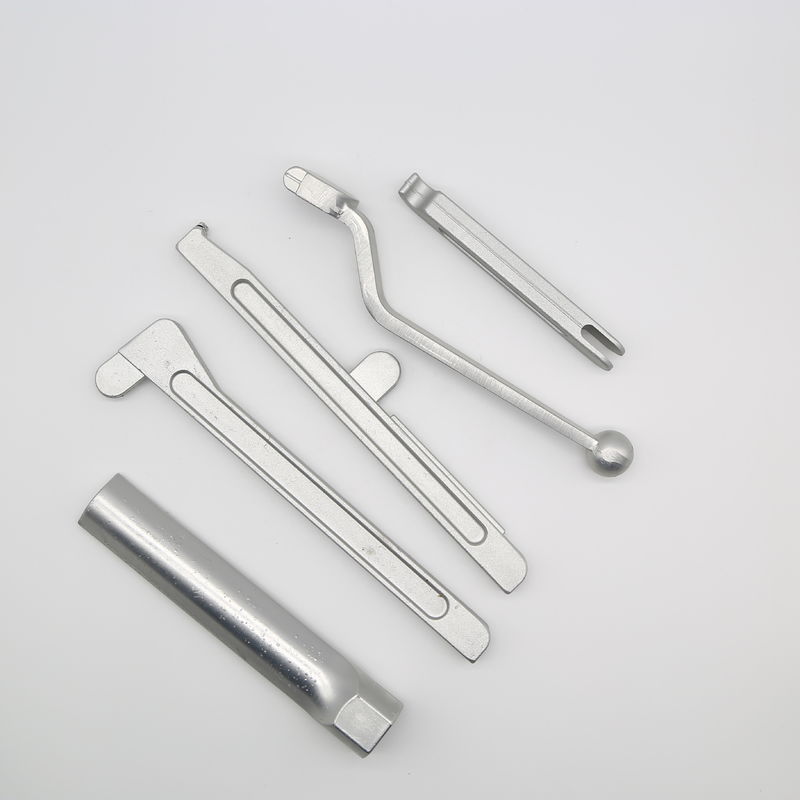 Dienstleistungen für die kundenspezifische Schmiede von Anodisierungswerkzeugen aus Aluminium und Messingstahl